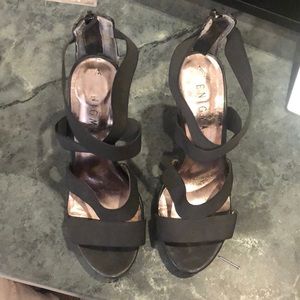 Black Criss Cross Heals